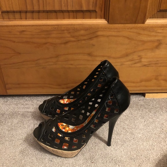Rue 21 Etc Lattice Stiletto Platform Peeptoe Pump - Picture 4 of 14
